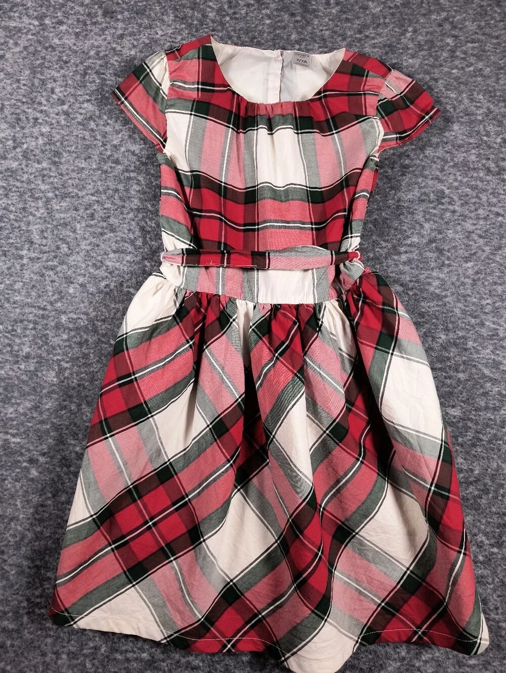 🔥 Bundle 2 For $7🔥 Carter's plaid dress, girl's size 7